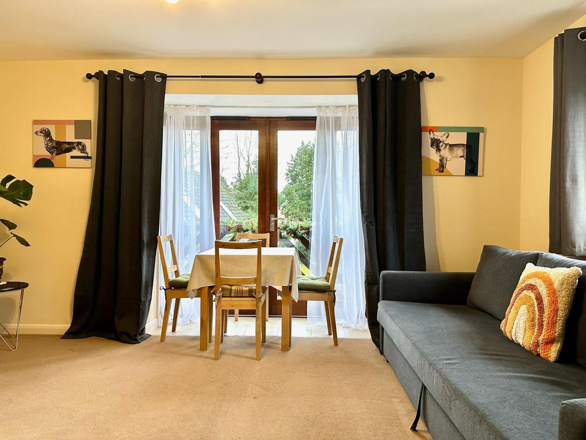 Super Apartment Next To Bicester Village Sleeps 4 Exterior photo